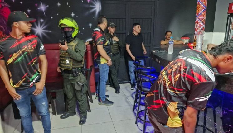 Sellados establecimientos de vida nocturna en Ocaña.