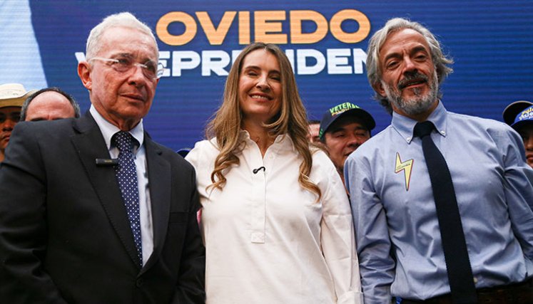 Uribe,-paloma-y-oviedo