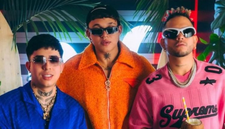 ‘La Plena’ entra al club del billón en Spotify y reafirma el poder global del urbano colombiano.