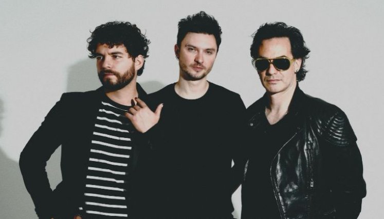 Los Revéz debutan con ‘Quiero Que Vengas’, una invitación directa al rock sin filtros.