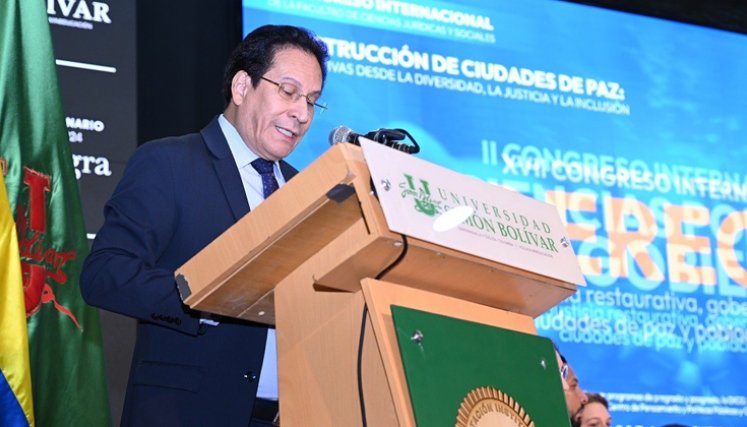 Mineducación otorgó registro calificado único a la Maestría en Derecho Público y Privado de Unisimón en Barranquilla y Cúcuta