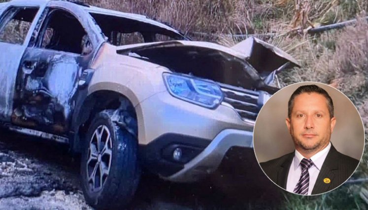 La camioneta del líder sindical fue parcialmente quemada tras el ataque. / Foto cortesía