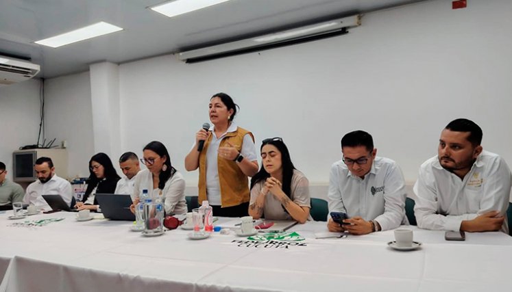 La viceministra de Asuntos Agropecuarios, Geidy Ortega, lideró la mesa de trabajo. / Foto Cúcta
