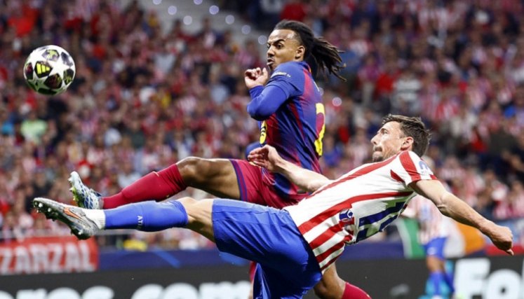 El Atlético de Madrid le asestó el golpe mas duro al Barcelona en la temporada.