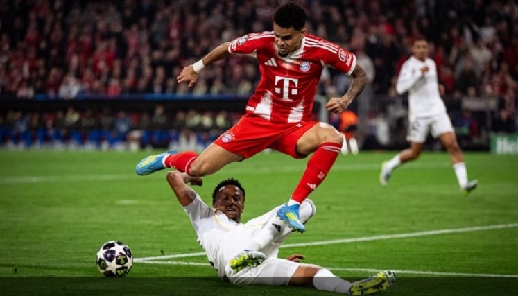 El guajiro en el segundo tiempo fue más participativo, marcó el gol decisivo del empate y generó la jugada para la anotación de Michael Olise,  que le dio la clasificación a los muniqueses. 