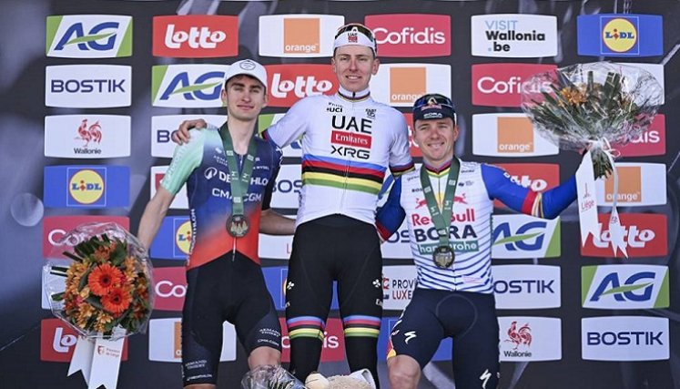 Tadej Pogacar sigue reinando en las clásicas de Europa.