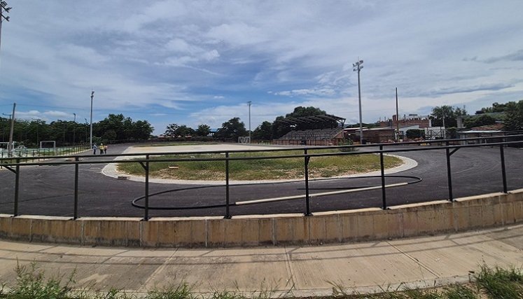 Así va quedando la pista de patinaje que se construye en El Zulia, escenario que está previsto a entregarse en el mes de julio del presente año.