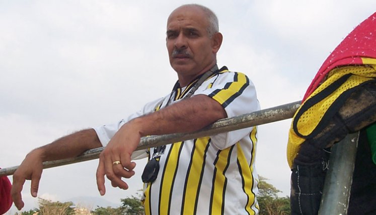 Llegó a vender ropa y terminó 'confeccionando' futbolistas: la historia de Elkin Uribe en Cúcuta 