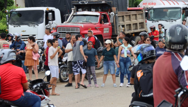 Protestan en Navarro Wolf