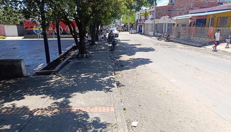 El hombre fue asesinado a disparos en inmediaciones de esta cancha. /Foto La Opinión