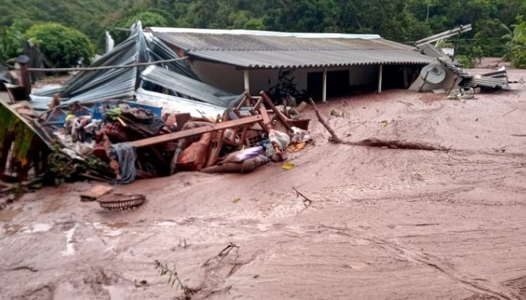 Tres años después damnificados de El Tarrita esperan soluciones concretas. Fotos archivo.