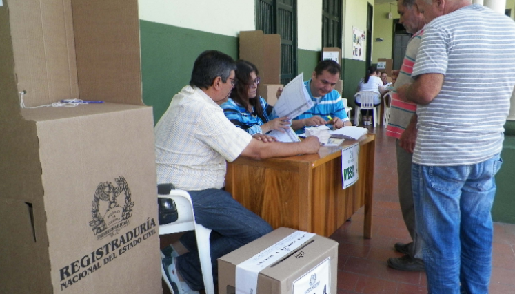 Jurados de votación en elecciones presidenciales. 