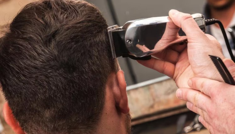 Peluquero mató a su cliente en Santander tras reclamo por un corte de cabello