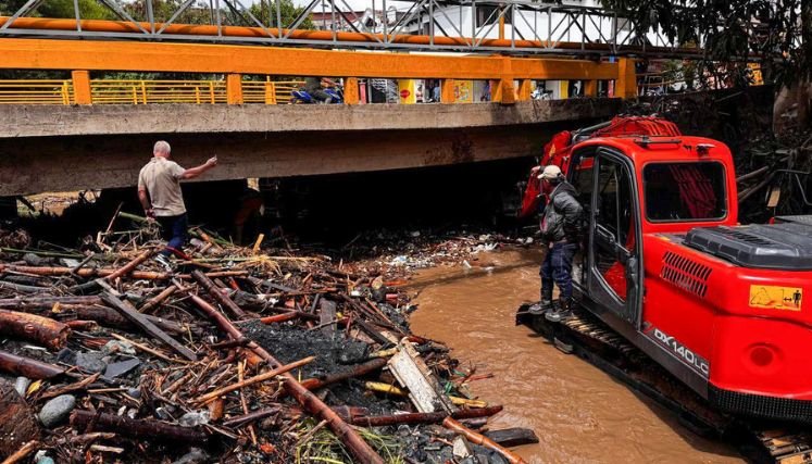 Los puentes sobre el lecho del río Tejo se encuentran en revisión.