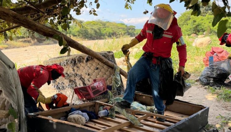 Fueron erradicados más de 20 cambuches a lo largo de El Malecón y el río Pamplonita./Foto: Cortesía