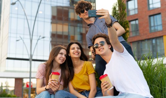 Adolescentes y redes sociales: el nuevo frente de la salud mental