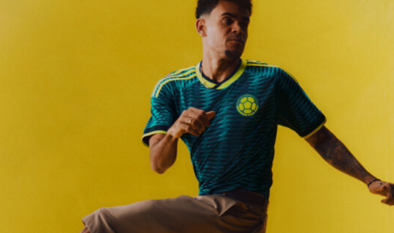 Luis Díaz y la camisa alternativa de la Selección Colombia