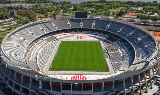Una noche en El Monumental: una experiencia para futboleros