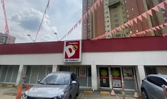 Presunto ladrón murió electrocutado cuando intentaba meterse a  una tienda D1, en Medellín