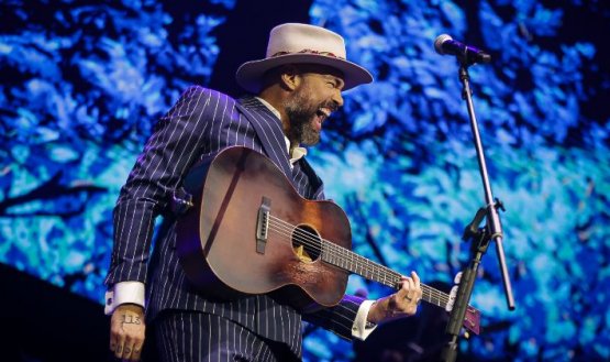 Cinco noches, cinco historias: así será la experiencia musical de Santiago Cruz.