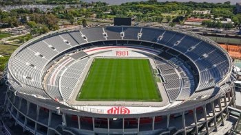 Una noche en El Monumental: una experiencia para futboleros