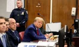 Donald Trump durante audiencia ante la justicia de Nueva York