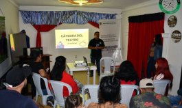 Las escuelas de formación artísticas llegan a los barrios de la ciudad para descubrir talentos.