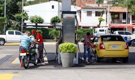 Estaciones de servicio. / Foto La Opinión