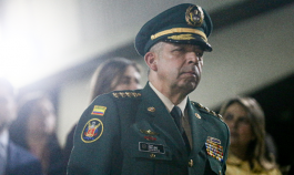 ceremonia de ascenso de los generales 