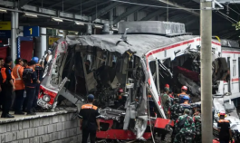Choque de trenes en Indonesia 