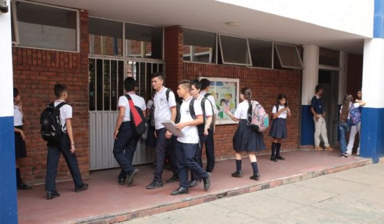De acuerdo con la Directiva N° 07 de 2010 del Ministerio de Educación Nacional, en los colegios públicos solo se puede exigir un uniforme para el uso diario y otro para actividades de educación física./ Foto: Archivo / La Opinión 