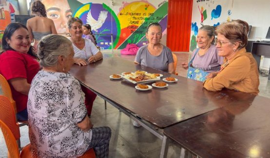 Abuelitas de Ocaña preparan los siete potajes para mantener vivas las tradiciones.