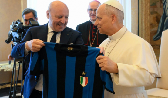 Papa con el Inter Milan
