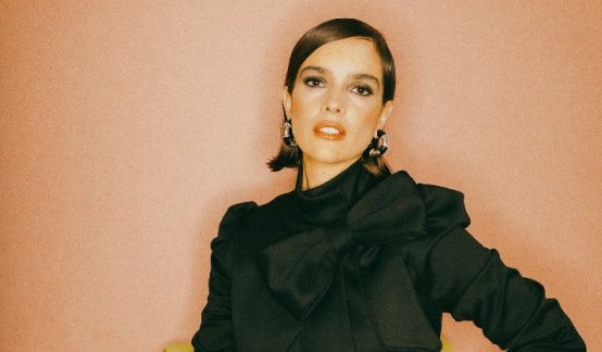 Paula Arenas convierte la nostalgia y el cambio en el corazón de su nuevo álbum.