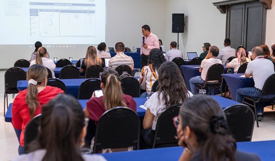 Funcionarios de las alcaldías de Norte de Santander y demás entidades ejecutoras de proyectos participaron en la socialización de la nueva metodología. / Foto: cortesía