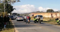 En la vía que conduce hacia el corregimiento de Aguas Claras un hombre perdió la vida al no acatar una orden de pare. / Foto: Cortesía