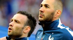 El caso incluye a Mathieu Valbuena (izquierda) a quién chantajearon con un supuesto video intimo. 