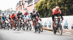 El Tour de Flandes  le abre espacio al pelotón del World Tour.