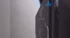 La agencia espacial china divulgó el viernes imágenes de su sonda "Tianwen-1" sobrevolando Marte. / Foto: AFP