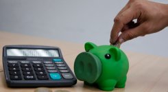 El pago de cesantías deben hacerlo los empleadores al fondo de cesantías. Las cuatro administradoras privadas son Porvenir, Protección, Colfondos y Skandia, mientras que la pública es el Fondo Nacional del Ahorro.