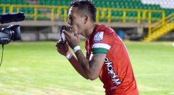 El cucuteño Héctor Solano, jugador del Patriotas, anotó en la noche del martes su primer gol como profesional.
