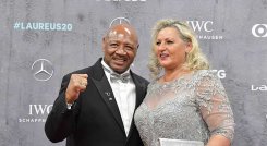 Marvin Hagler, exboxeador, acompañado de su esposa.