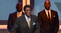 Elgin Baylor, leyenda de Los Ángeles Lakers