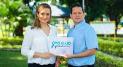 Los ginecólogos-oncólogos Julián Yáñez y Angélica María Duque respondieron inquietudes sobre el cáncer de cuello uterino./ Fotos Cortesía