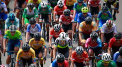 244 corredores de 43 equipos disputaron la Vuelta de la Juventud. 