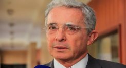 A través de Twitter, Uribe hizo públicas las 8 propuestas.