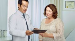Para escoger un especialista también se debe tener en cuenta el desarrollo de una óptima relación médico-paciente. En este sentido, es fundamental crear un trato de confianza y comunicación directa entre el paciente y el doctor para tener mejores resultados en el proceso. / Foto: Cortesía