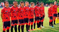 Cúcuta Deportivo goleó 3-0 a El Viejo y Tom, escuadra local. 