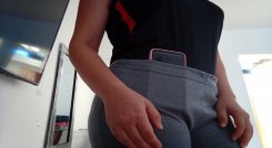  ¿Es seguro usar el celular en la pretina o bolsillos del pantalón?/Foto: La Opinión