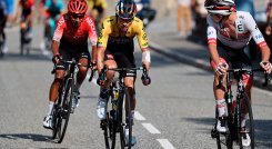 Nairo Quintana, Primoz Roglic y Tadej Pogacar. 